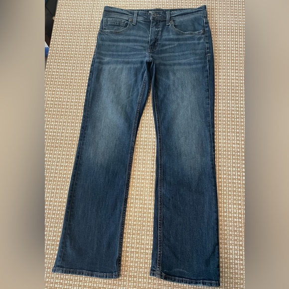 BKE Other - BKE Jake Jeans Straight Legs Size 33 X 32 Inseam Measures 31 GUC
